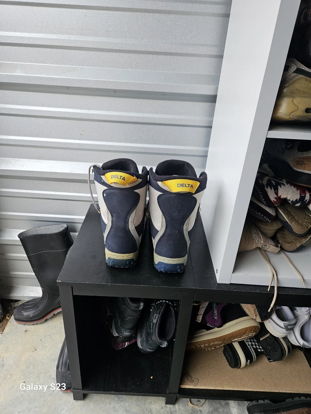 Lamar Delta Adult Linerless Snowboard Boots Men's Size 11 Gray Blue Yellow Winte